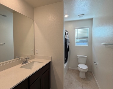7056 Dandelion Park Avenue - Photo Thumbnail 13