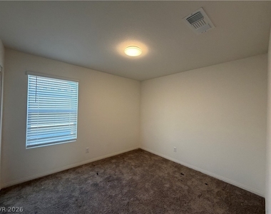 7056 Dandelion Park Avenue - Photo Thumbnail 15