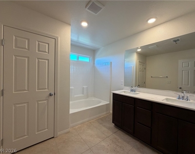 7056 Dandelion Park Avenue - Photo Thumbnail 9