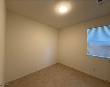 7056 Dandelion Park Avenue - Photo Thumbnail 5