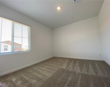 2608 Morning Moon Street - Photo Thumbnail 10
