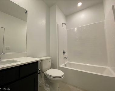 2608 Morning Moon Street - Photo Thumbnail 24
