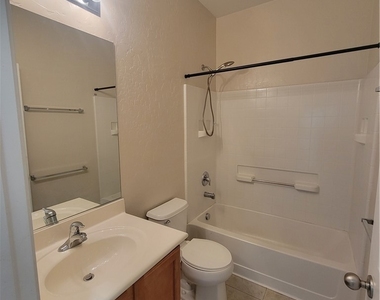 6729 Curlews Court - Photo Thumbnail 17