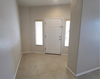 6729 Curlews Court - Photo Thumbnail 4