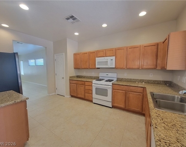 6729 Curlews Court - Photo Thumbnail 6