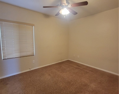 6729 Curlews Court - Photo Thumbnail 19