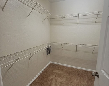 6729 Curlews Court - Photo Thumbnail 13