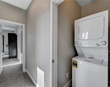 918 Cottonwood Hill Place - Photo Thumbnail 27