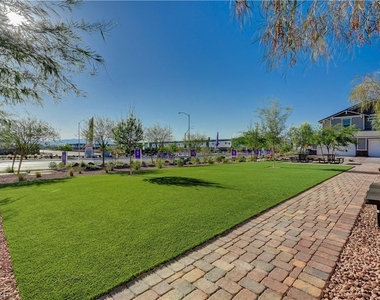 918 Cottonwood Hill Place - Photo Thumbnail 46