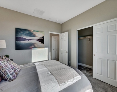 918 Cottonwood Hill Place - Photo Thumbnail 37