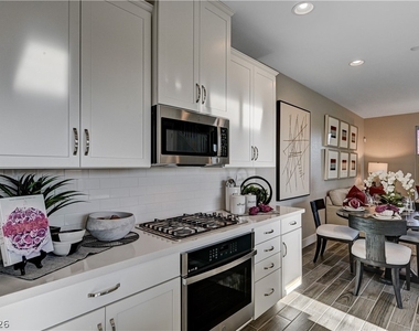 918 Cottonwood Hill Place - Photo Thumbnail 18