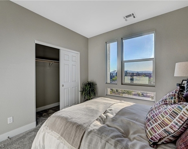 918 Cottonwood Hill Place - Photo Thumbnail 36