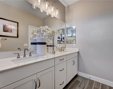 918 Cottonwood Hill Place - Photo Thumbnail 34