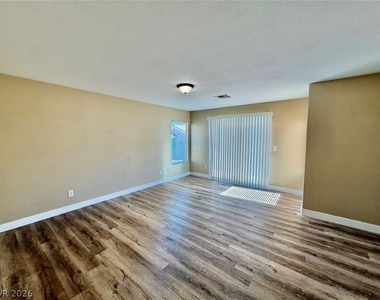 715 Quayside Court - Photo Thumbnail 10