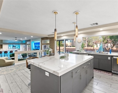 4198 Abernethy Forest Place - Photo Thumbnail 37