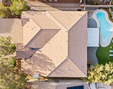 4198 Abernethy Forest Place - Photo Thumbnail 5