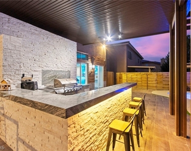 4198 Abernethy Forest Place - Photo Thumbnail 76
