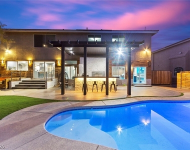 4198 Abernethy Forest Place - Photo Thumbnail 74