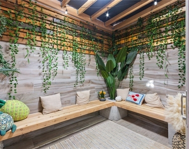 4198 Abernethy Forest Place - Photo Thumbnail 27