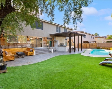 4198 Abernethy Forest Place - Photo Thumbnail 65