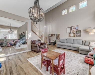 10617 Austin Bluffs Avenue - Photo Thumbnail 6