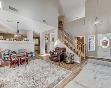 10617 Austin Bluffs Avenue - Photo Thumbnail 7