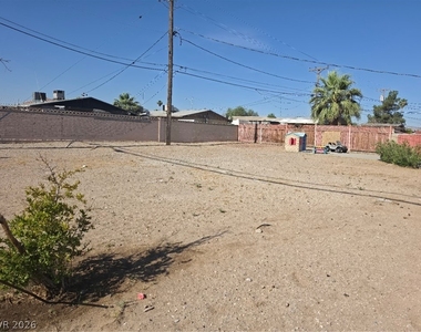 1809 Putnam Avenue - Photo Thumbnail 5