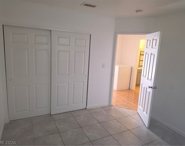 1809 Putnam Avenue - Photo Thumbnail 20