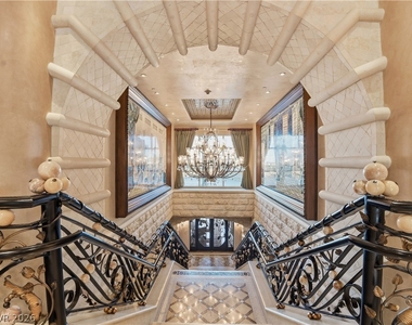 9103 Alta Drive - Photo Thumbnail 14