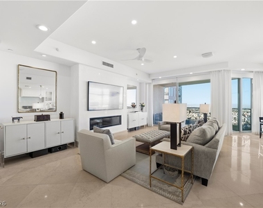 9103 Alta Drive - Photo Thumbnail 17