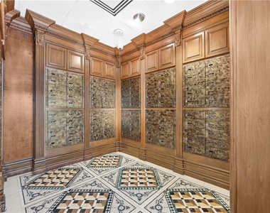 9103 Alta Drive - Photo Thumbnail 13