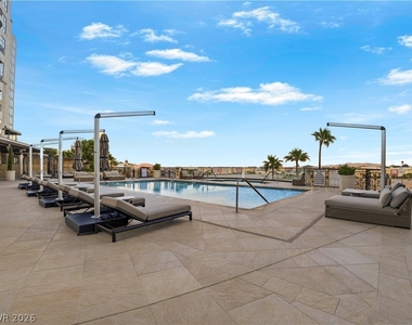 9103 Alta Drive - Photo Thumbnail 12