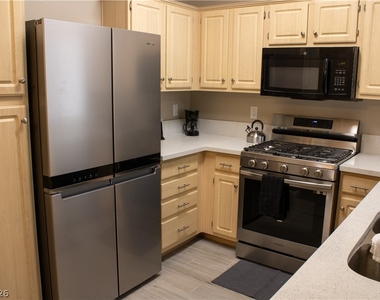 855 N Stephanie Street - Photo Thumbnail 7
