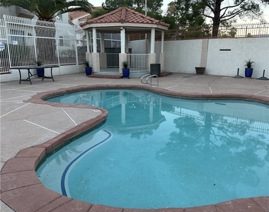 6833 Coral Rock Drive - Photo Thumbnail 24