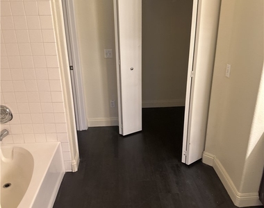 6833 Coral Rock Drive - Photo Thumbnail 19