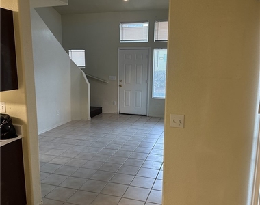 6833 Coral Rock Drive - Photo Thumbnail 5