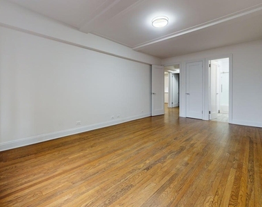 East 38th Street - Photo Thumbnail 12