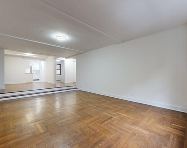 East 38th Street - Photo Thumbnail 1