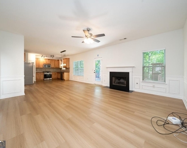 715 Moonlight Way - Photo Thumbnail 17