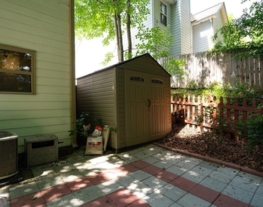 715 Moonlight Way - Photo Thumbnail 45