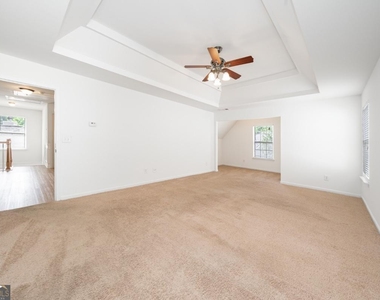 715 Moonlight Way - Photo Thumbnail 29