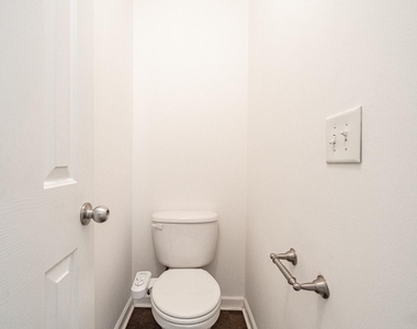 715 Moonlight Way - Photo Thumbnail 34
