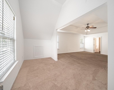 715 Moonlight Way - Photo Thumbnail 31