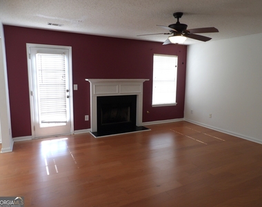4341 Estate Street - Photo Thumbnail 8