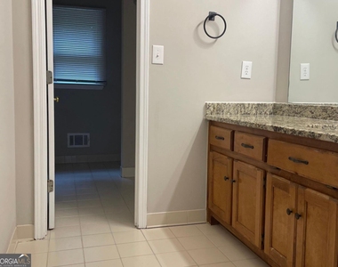 60a Sentry Oak Court - Photo Thumbnail 5