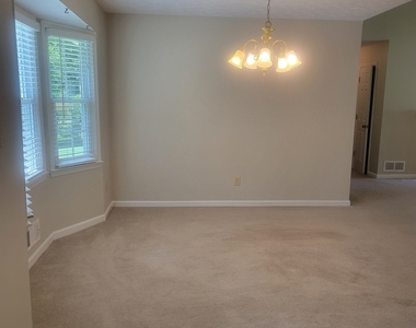 488 Slew Avenue - Photo Thumbnail 11