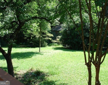 488 Slew Avenue - Photo Thumbnail 10