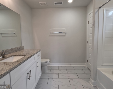 541 Governor Treutlen Circle - Photo Thumbnail 16