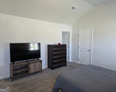 541 Governor Treutlen Circle - Photo Thumbnail 19
