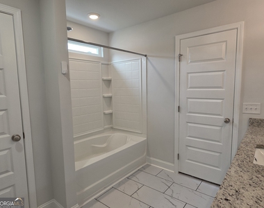 541 Governor Treutlen Circle - Photo Thumbnail 18
